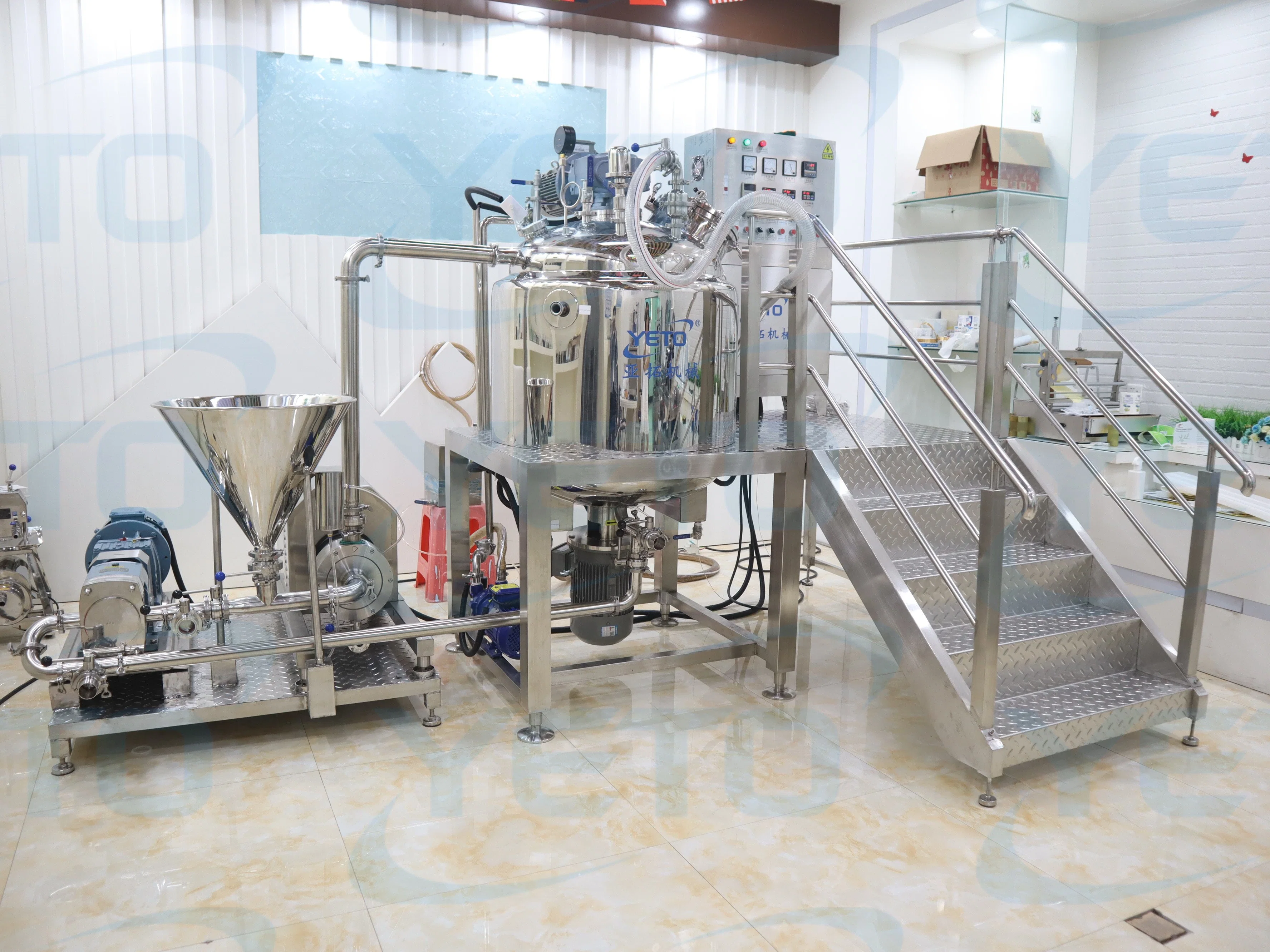 High Efficiency Beauty Cream Moisturizing Lotion Vacuum Emulsifying Baby Skin Cream Making Equipment with Transfer Rotor Pump and Inline Homogenizer