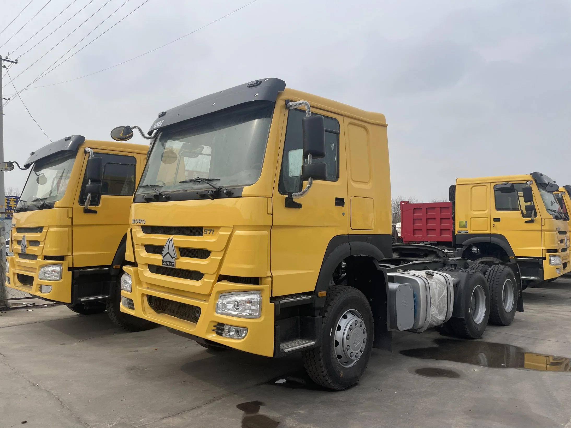 Used Chinese Trucks HOWO Truck Tractor 6X4 10 Wheels Cheap Price for Sale