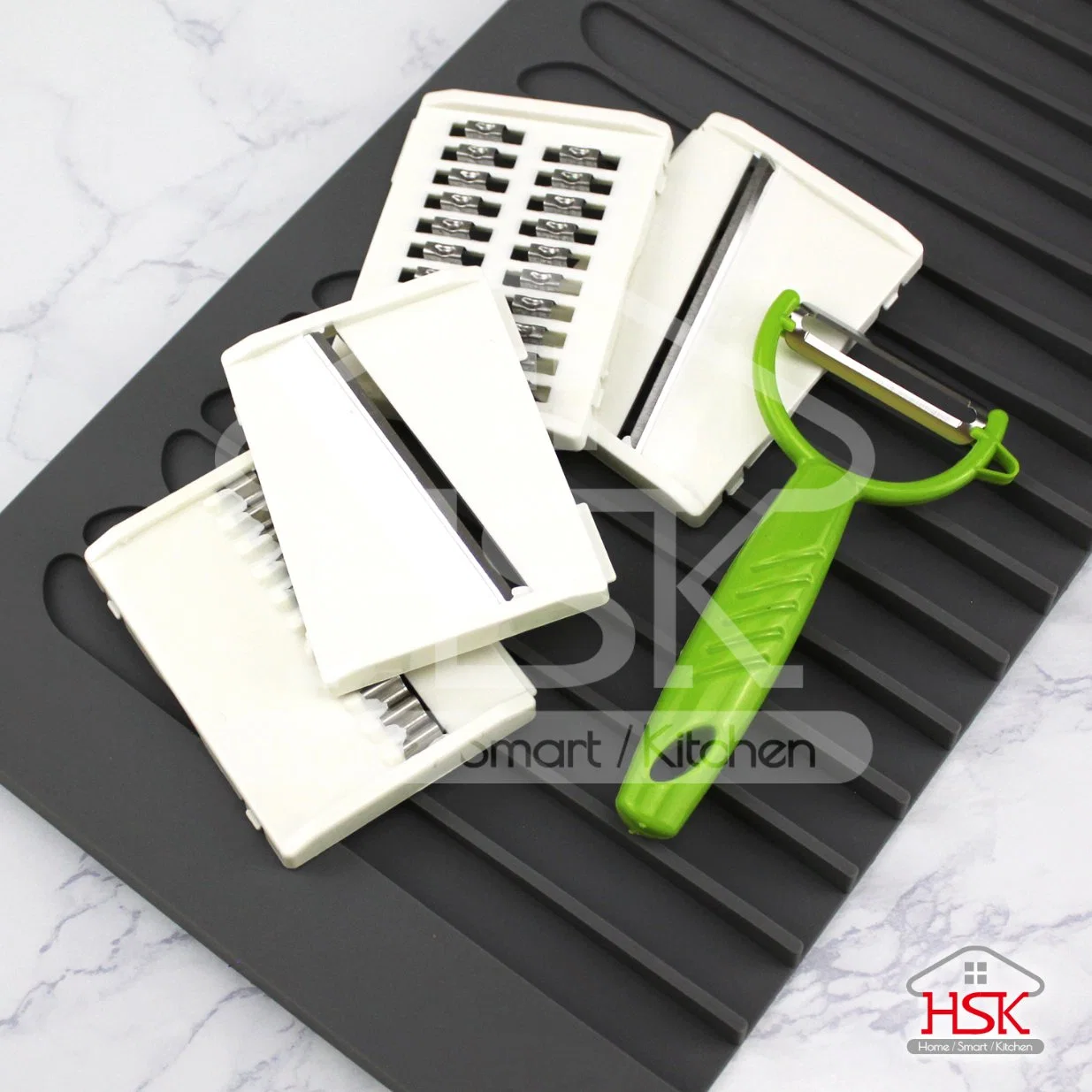 5 in 1 Multifunction Interchangable Vegetable Slicer/Grater Set with Guard and Container,