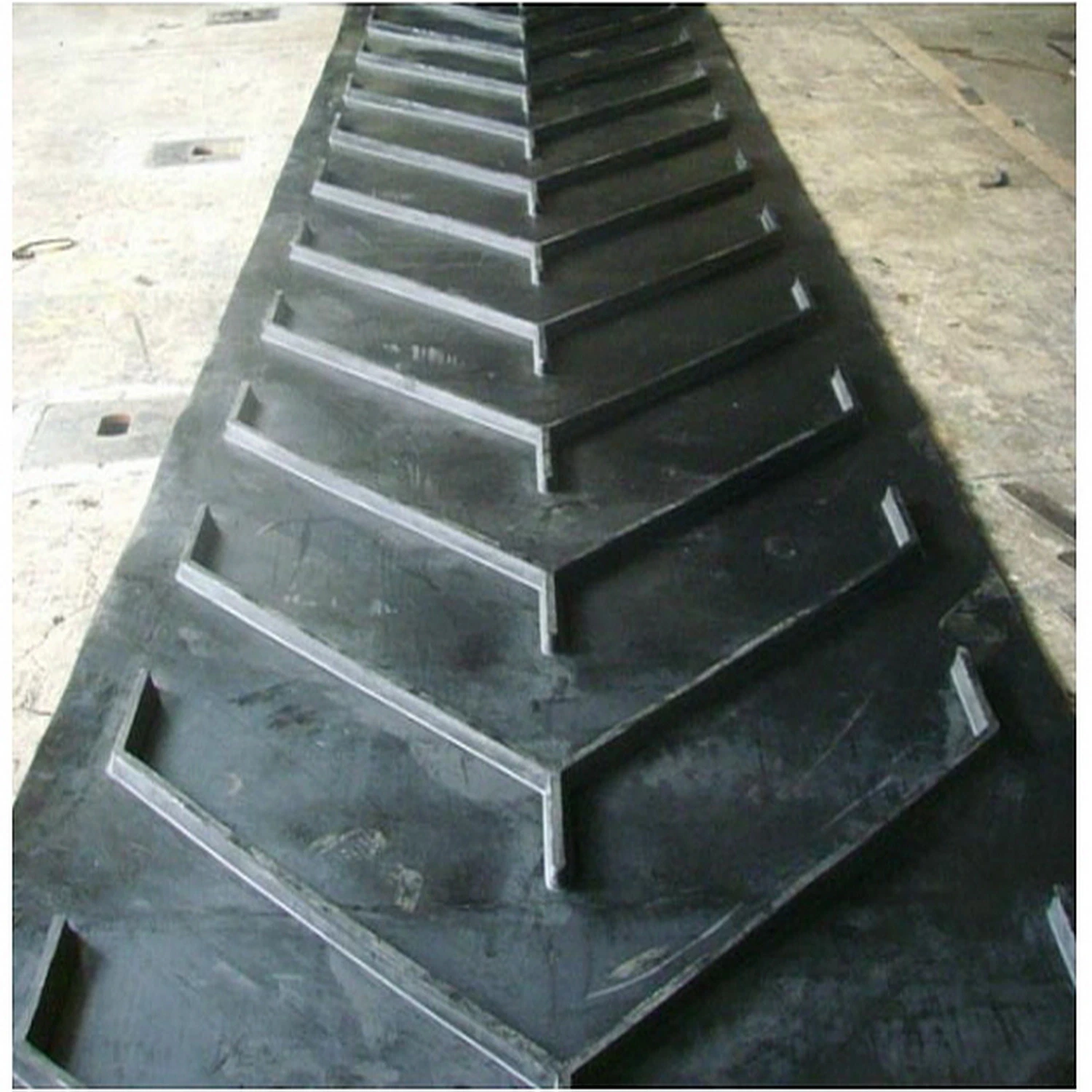 5-20mm Height Chevron Conveyor Belts with Fast Delivery Time