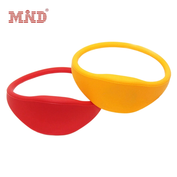 Waterproof 13.56MHz NFC RFID Silicone Wristband for Hotel Key