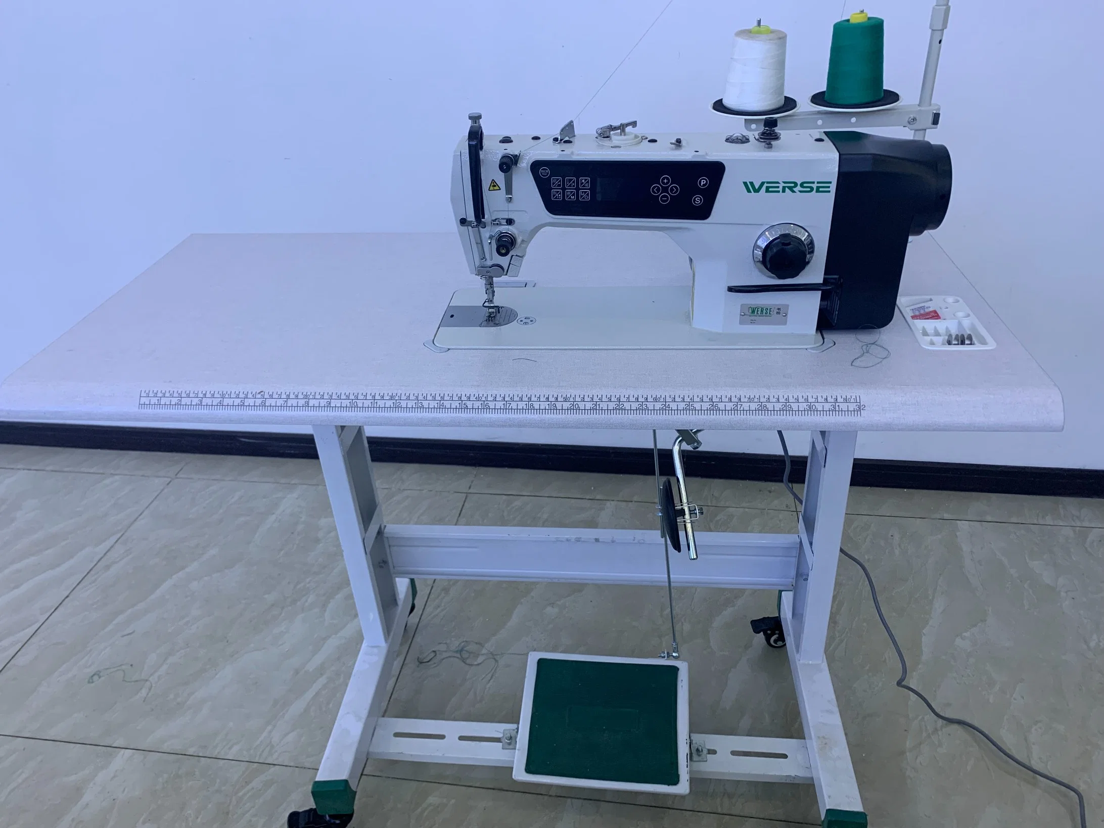 New Arrival High Speed Lockstitch Machine Thickness Intelligent Computer Industrial Flat Sewing Machine