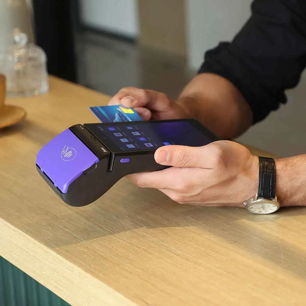 مصنوعات EMV PCI معتمدة Aisino A90 PRO شاشة لمس محمولة باليد طرف دفع طابعة NFC Smart POS مع SDK