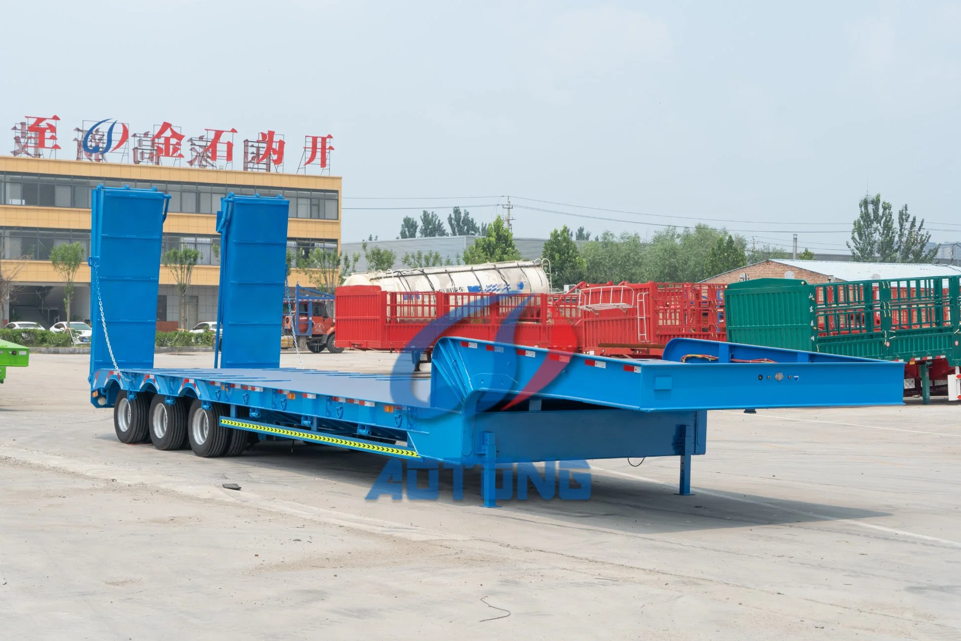 Lowbed Semi Truck Trailer Excavator Carrier Heavy Loading Low Boy Semi Trailers