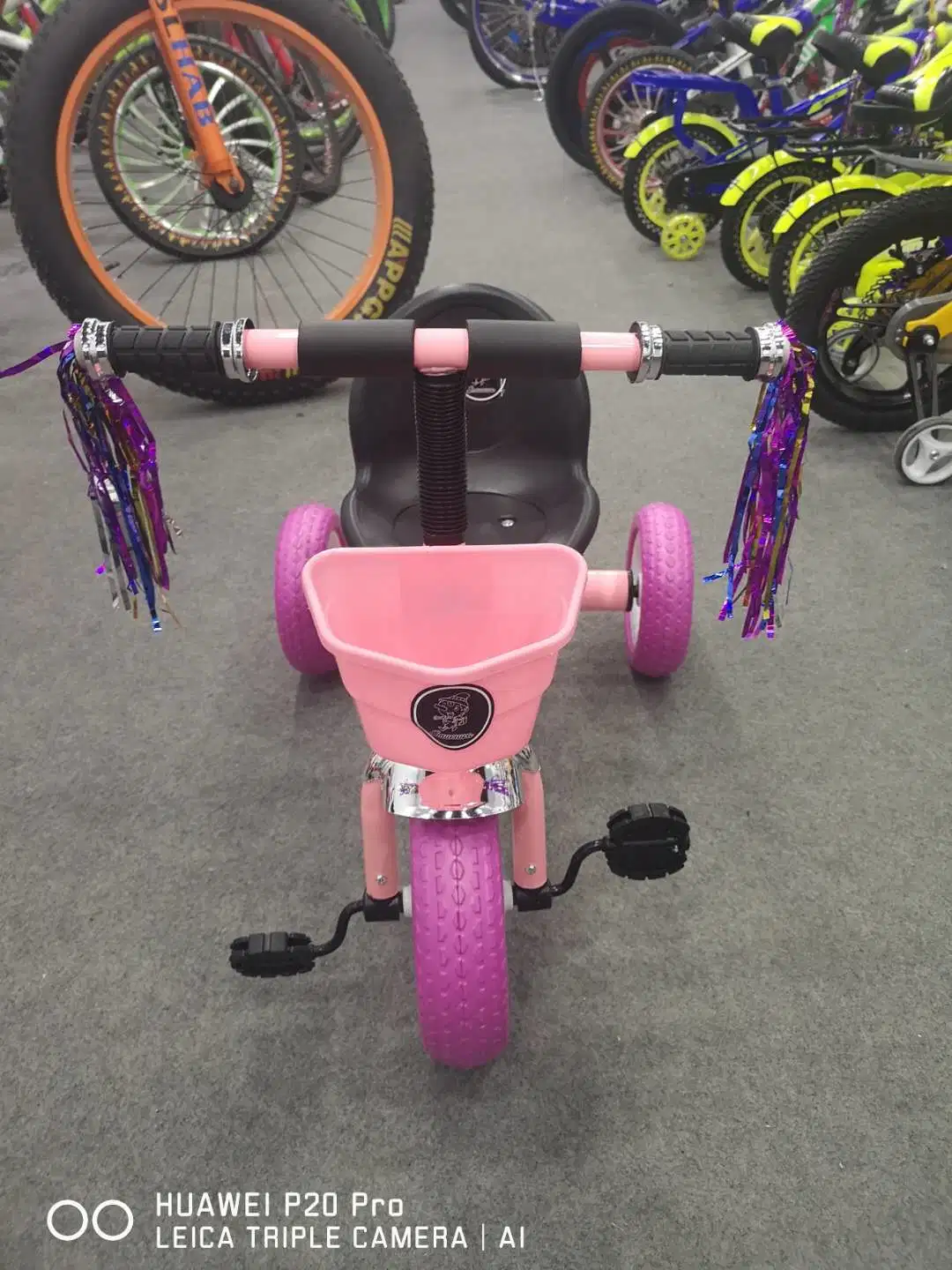 Nuevo estilo de los niños bebé Trike juguetes para bebés de plástico de los niños de tres ruedas bicicleta SL-Wj-089