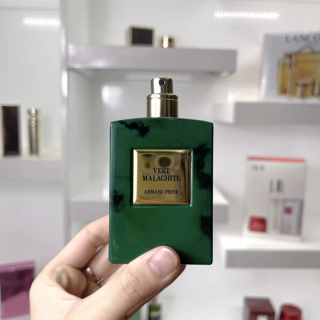 Usine parfum populaire direct pour les femmes Nouvelle bouteille de parfum vaporisateur de conception durable