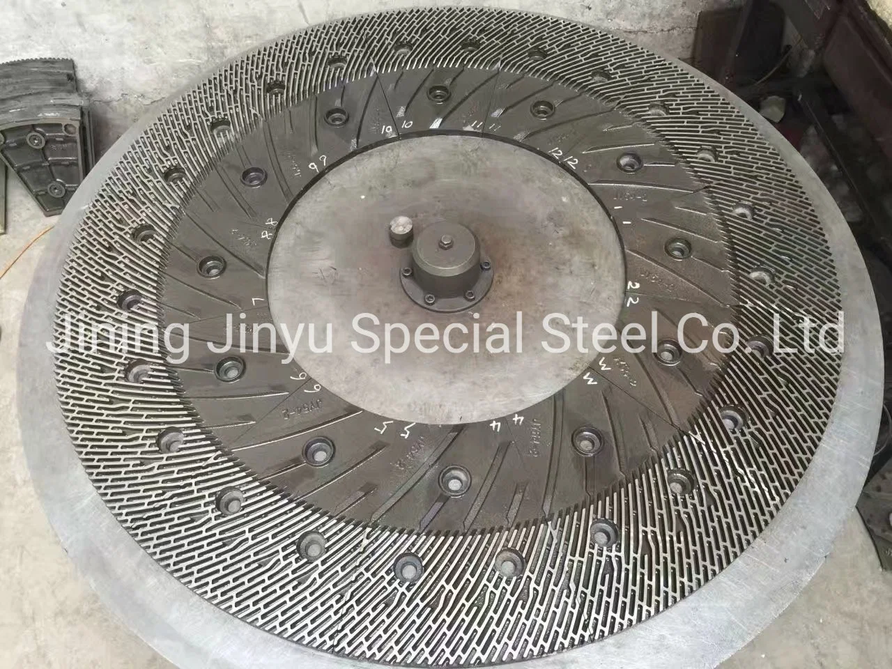 No. 1 Quality Segment Grinding Disc Barrel Screw Casing Housing for MDF Refiner