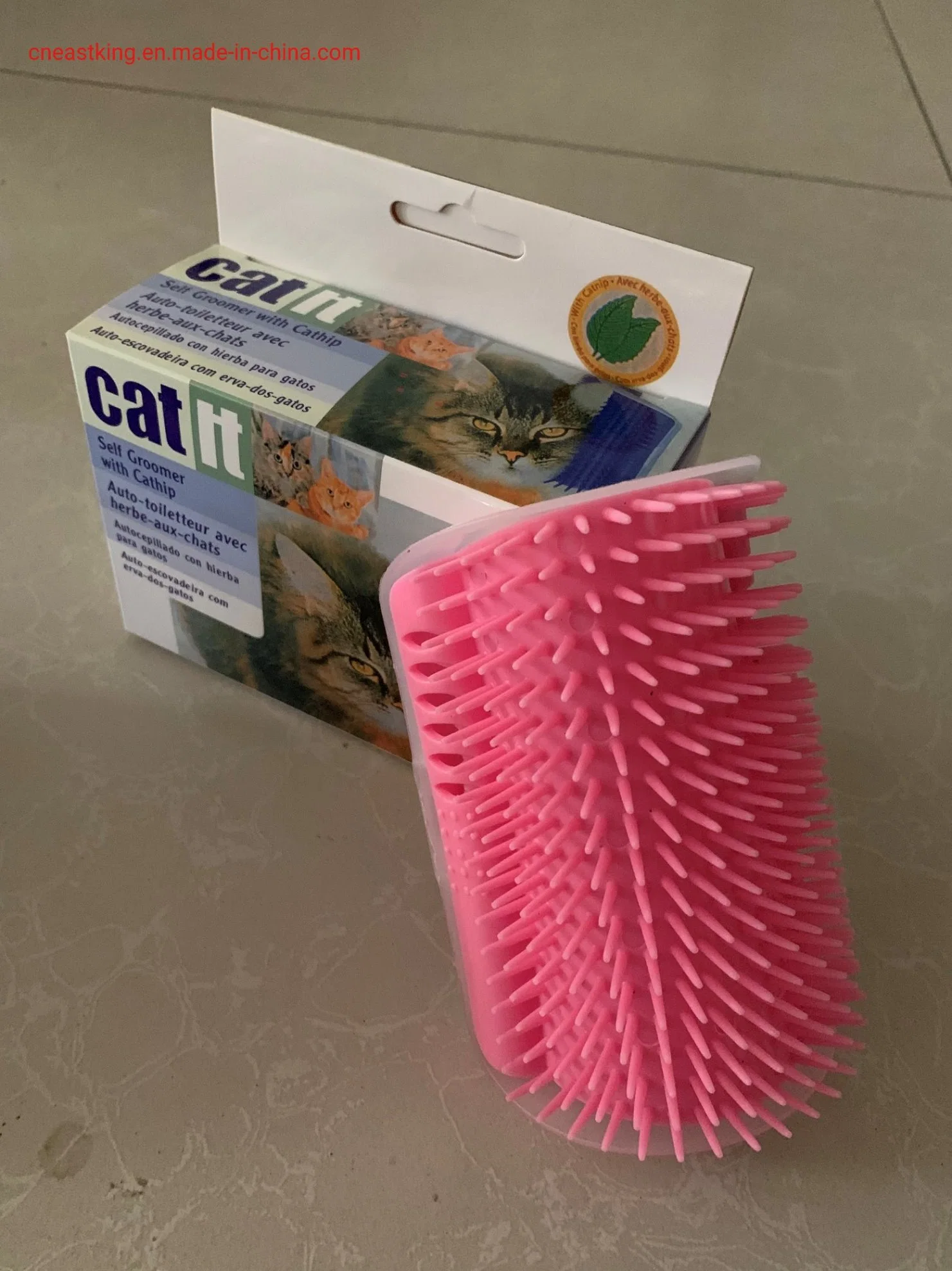 Brush Clean Pet Hair Product Comb Self Glooming Brush for Cat and Dog