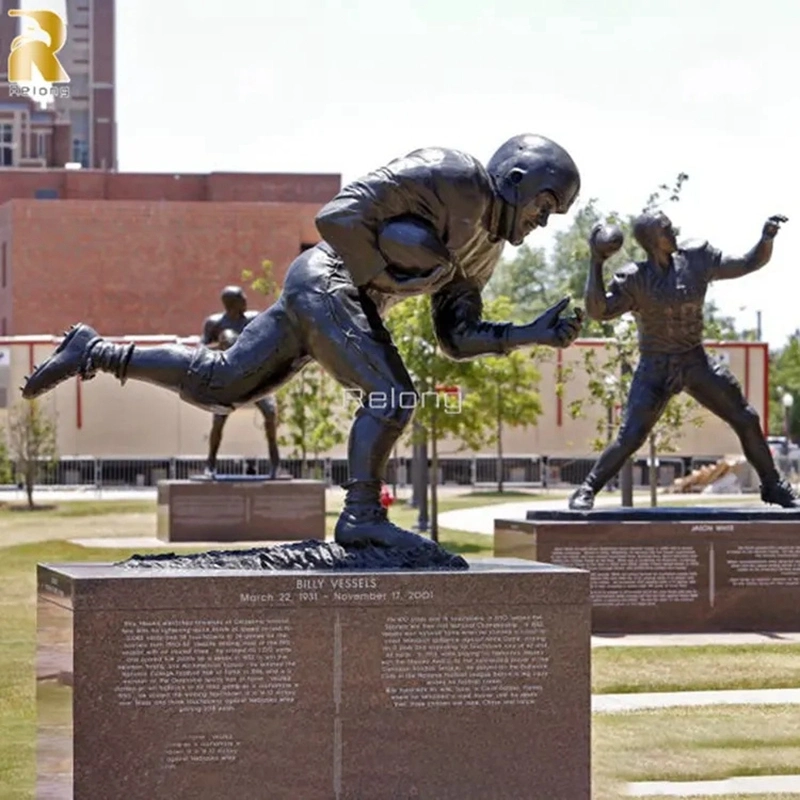 Personalizado decoración exterior de gimnasio Bronce Rugby Jugador Deportes Figure Sculpture