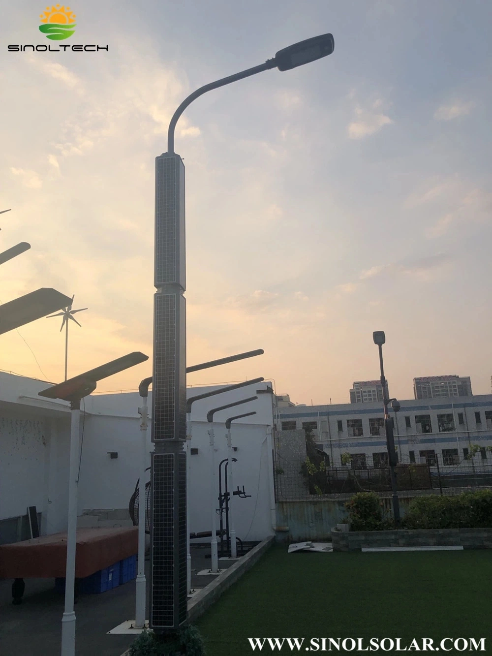 Highway LED Solar PV Support Vertical LED Street Light Fixture