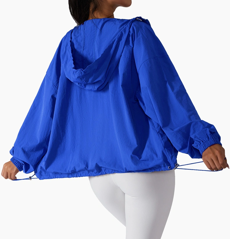 Vente en gros vêtements de gym lanterne manches longues hauts taille manteau plissé Sweat-shirt décontracté à capuche pour femmes Zipper