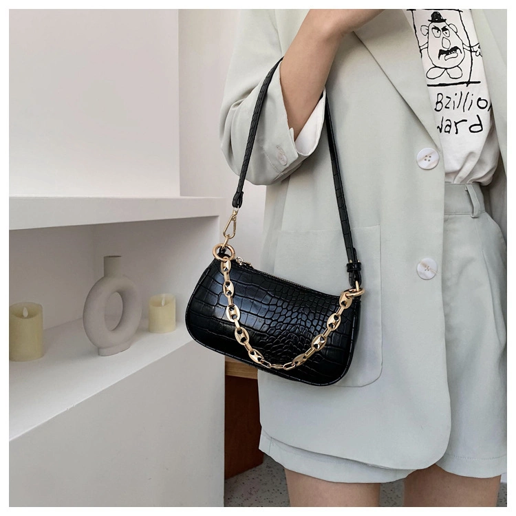 Fashion Crocodile Pattern Baguette Bags Mini PU Leather Shoulder Bags for Women Chain Designer Luxury Handbag