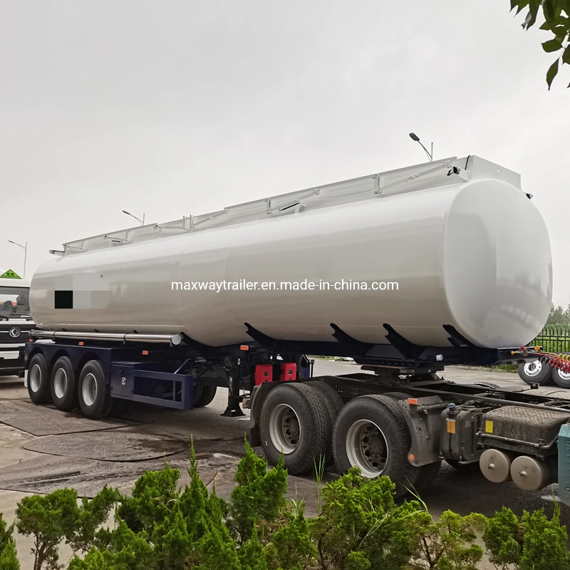 Tri-Axle 44000 Liters Fuel Tanker 6 Compartments Petroleum Road Tanker Truck