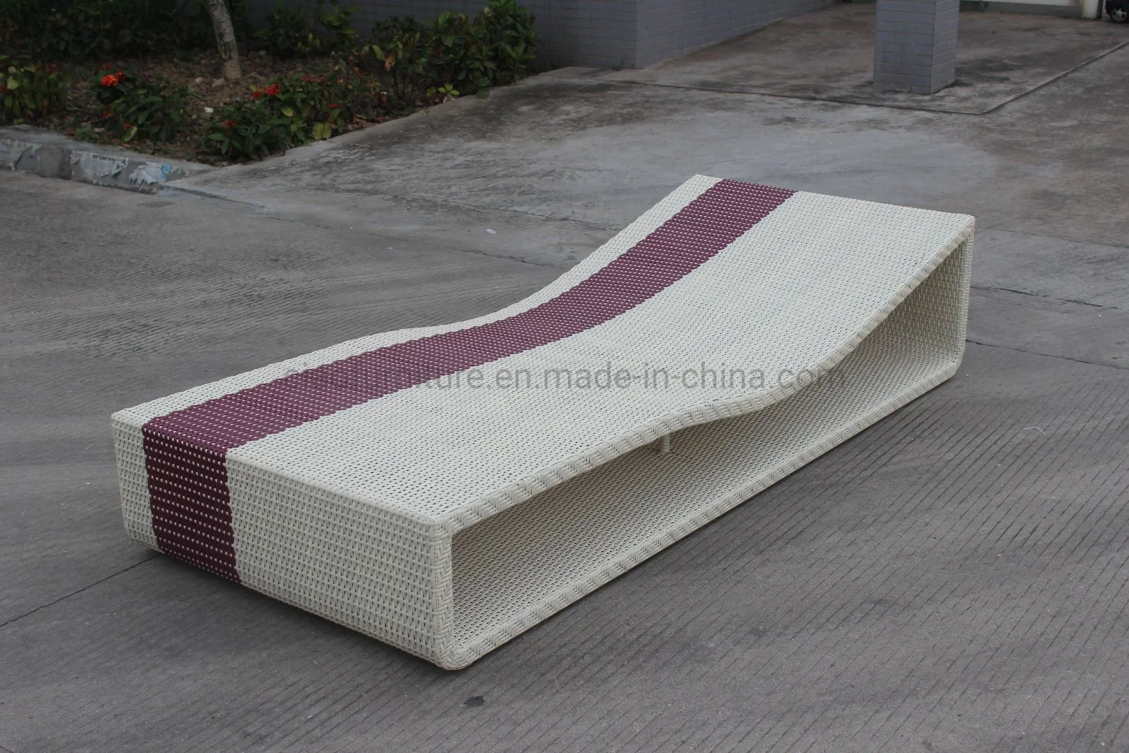 Wholesale High Quality Patio Garden PE Rattan Sun Lounger Outdoor Furniture