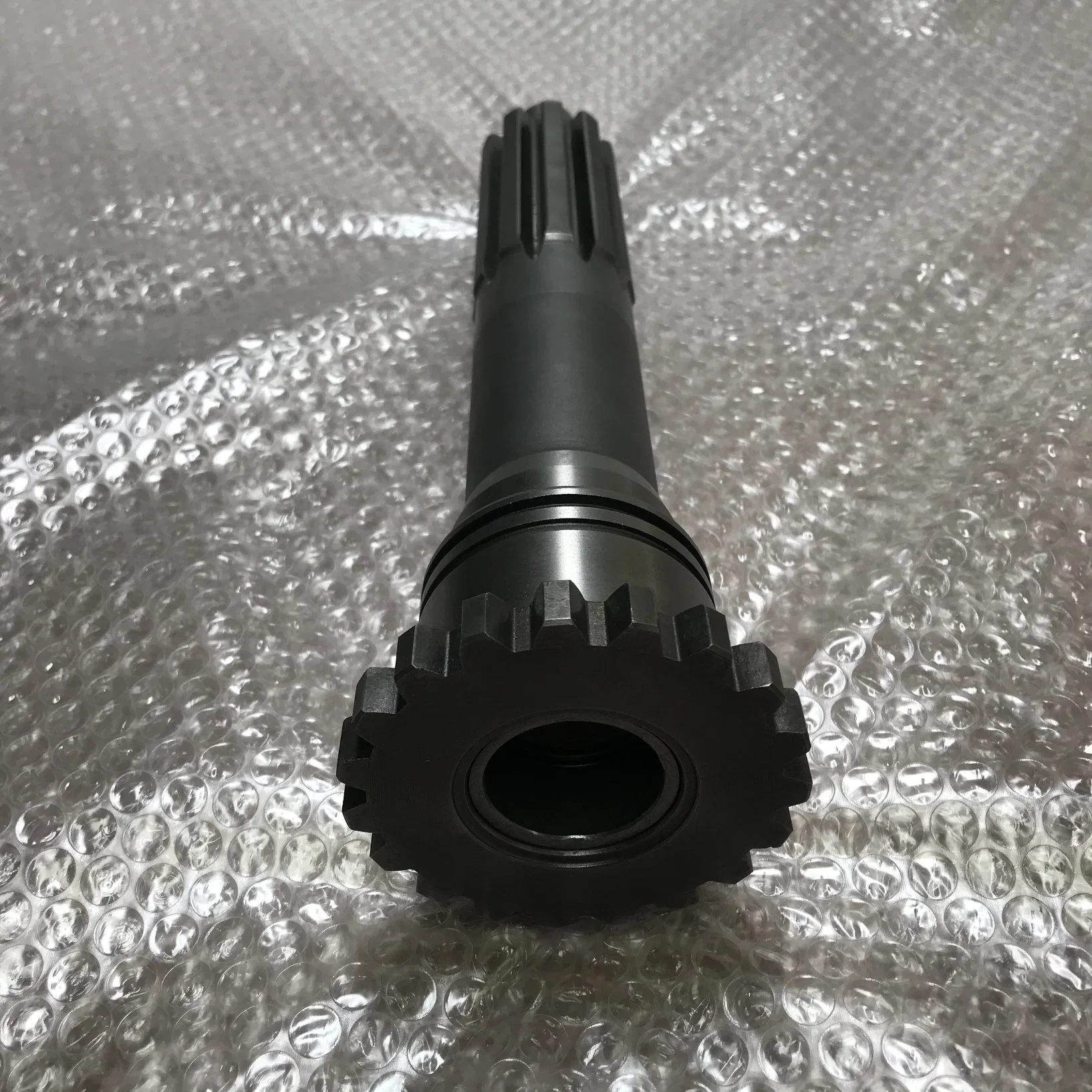 High quality/High cost performance  Original Sinotruk HOWO Gearbox Parts Wg2210020105 Iron Input Shaft for Sitrak T7h T5g C7h A7 Truck