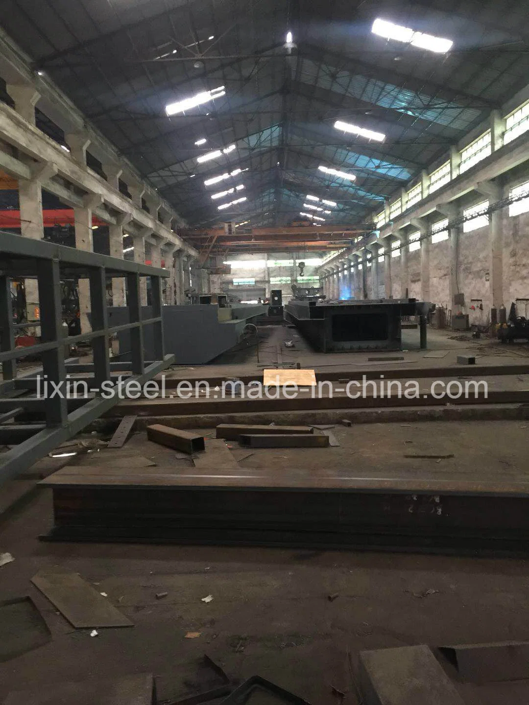 Prefabricated Steel Structure Professional Foot Bridge with Steel Deck Flooring