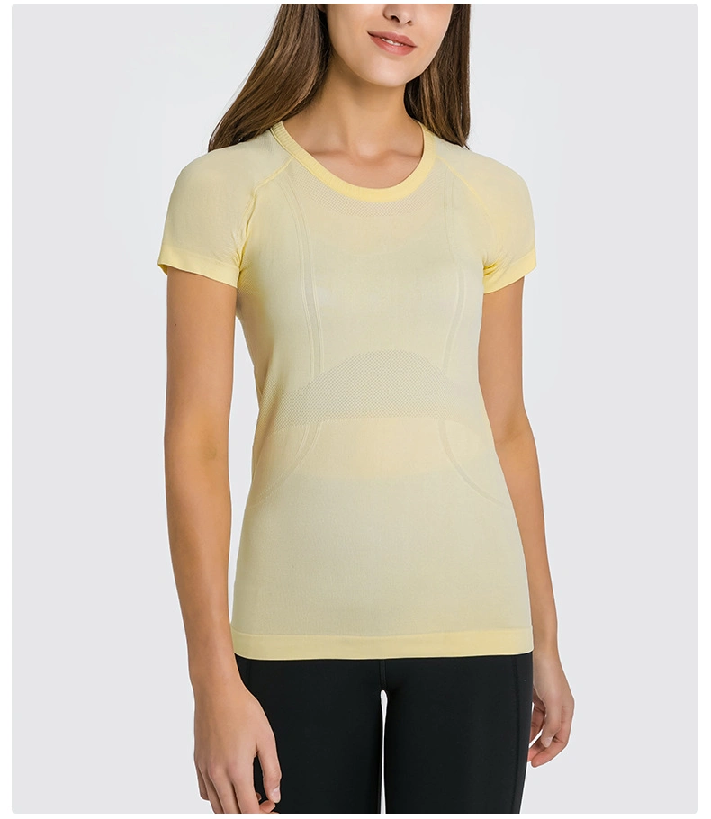 13 Farben Frühling und Sommer Neu Women′ S Quick Dry Kurzarm-Sport-T-Shirt Mädchen Sportbekleidung mit Rundhalsausschnitt