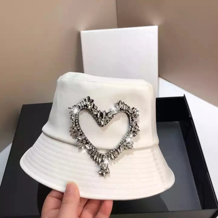 French Style Light Luxury Show Fisherman Hats Fashion Heavy Industry Heart Shape Rhinestone Diamond Bucket Hat