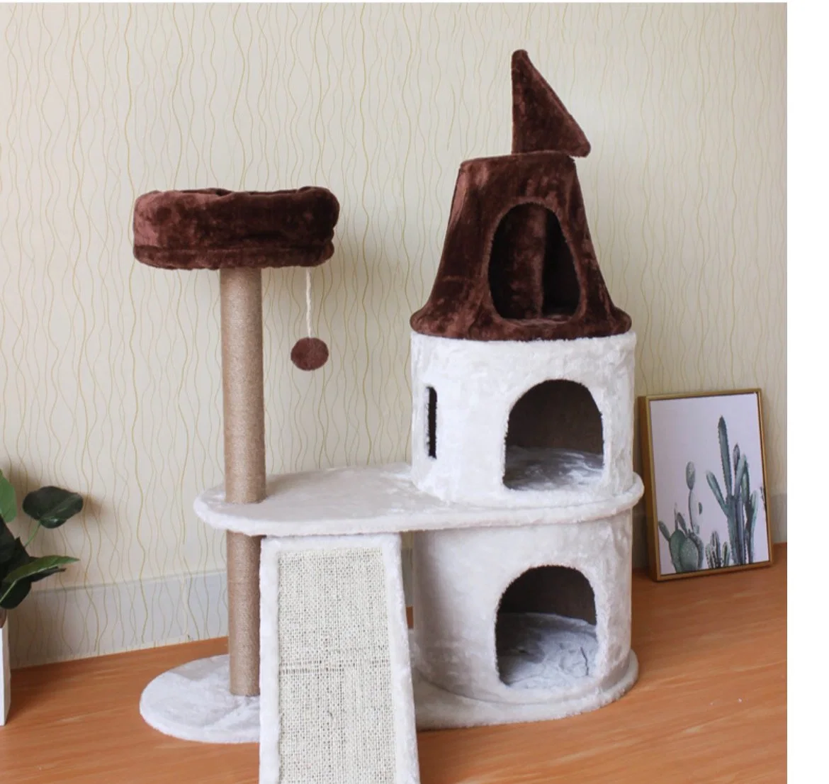 Brown y White Castle Cat House, juguetes de gato