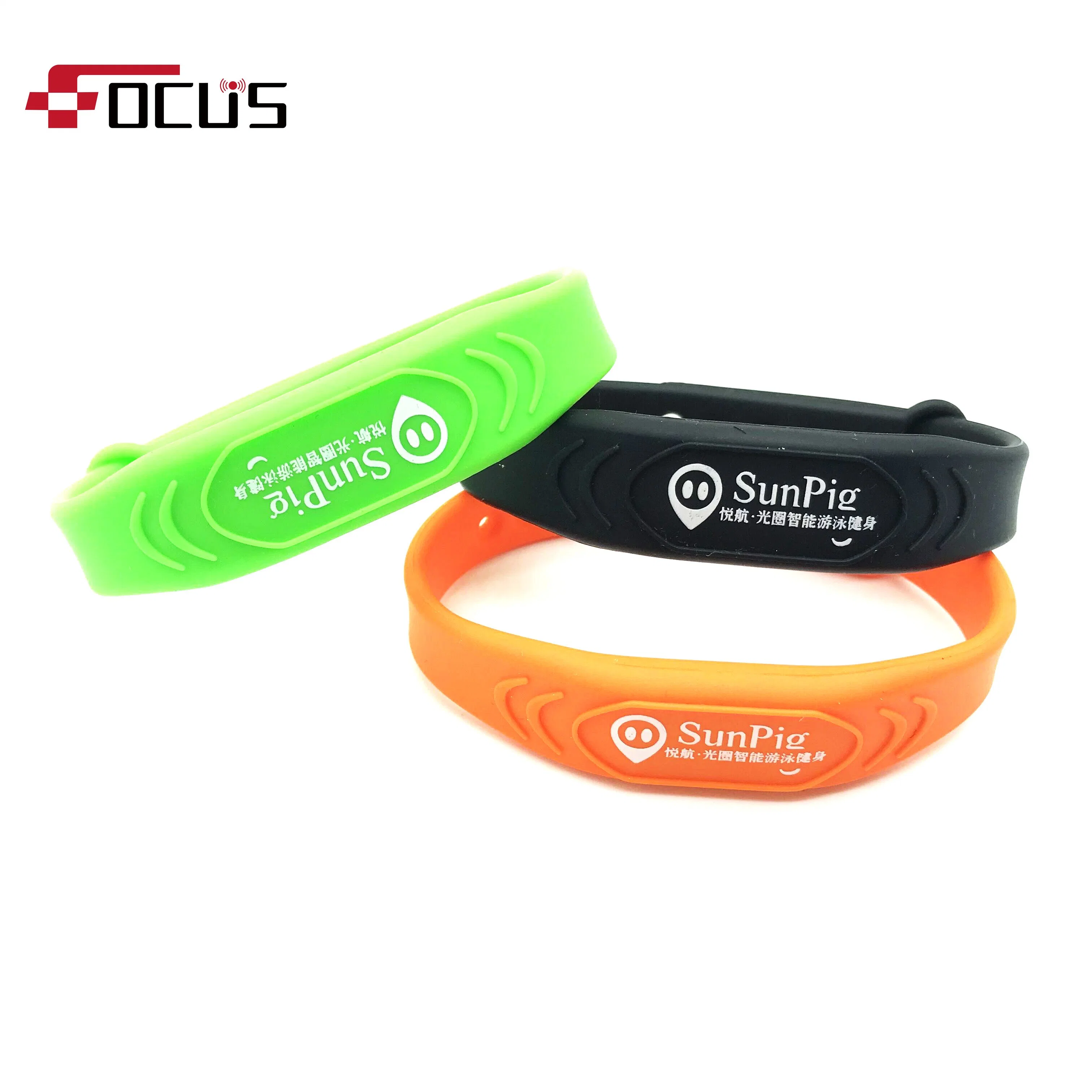 13.56MHz PVC RFID Wristband/Bracelet Silicone Wristband with Customized Logo