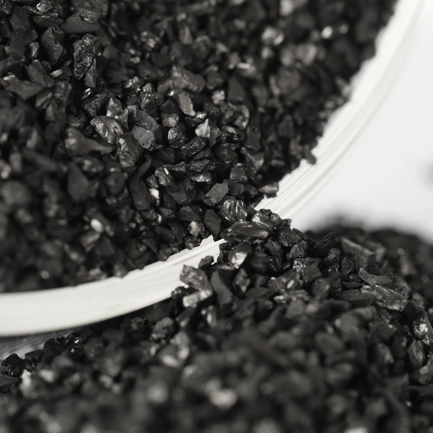 1000 Mg Per G Iodine Adsorption Value Black Coconut Shell Granular Activated Carbon Produced for Beer and Beverage Industries