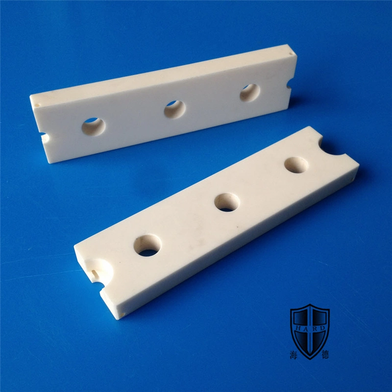 99% Alumina Ceramic Plate Corrosion Resistance Customers' Design