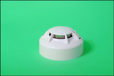 Portable Home Use Standalone Photoelectric Smoke Detector DC9V Battery Backup.