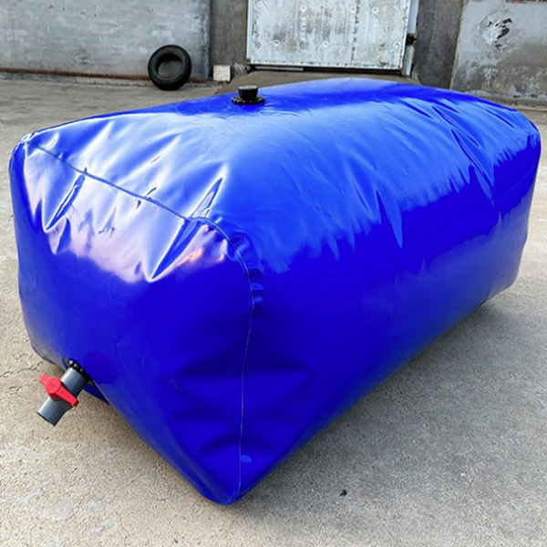 China Soft Collapsible Flexible 1000-20000 Liter PVC Bladder Water Tanks