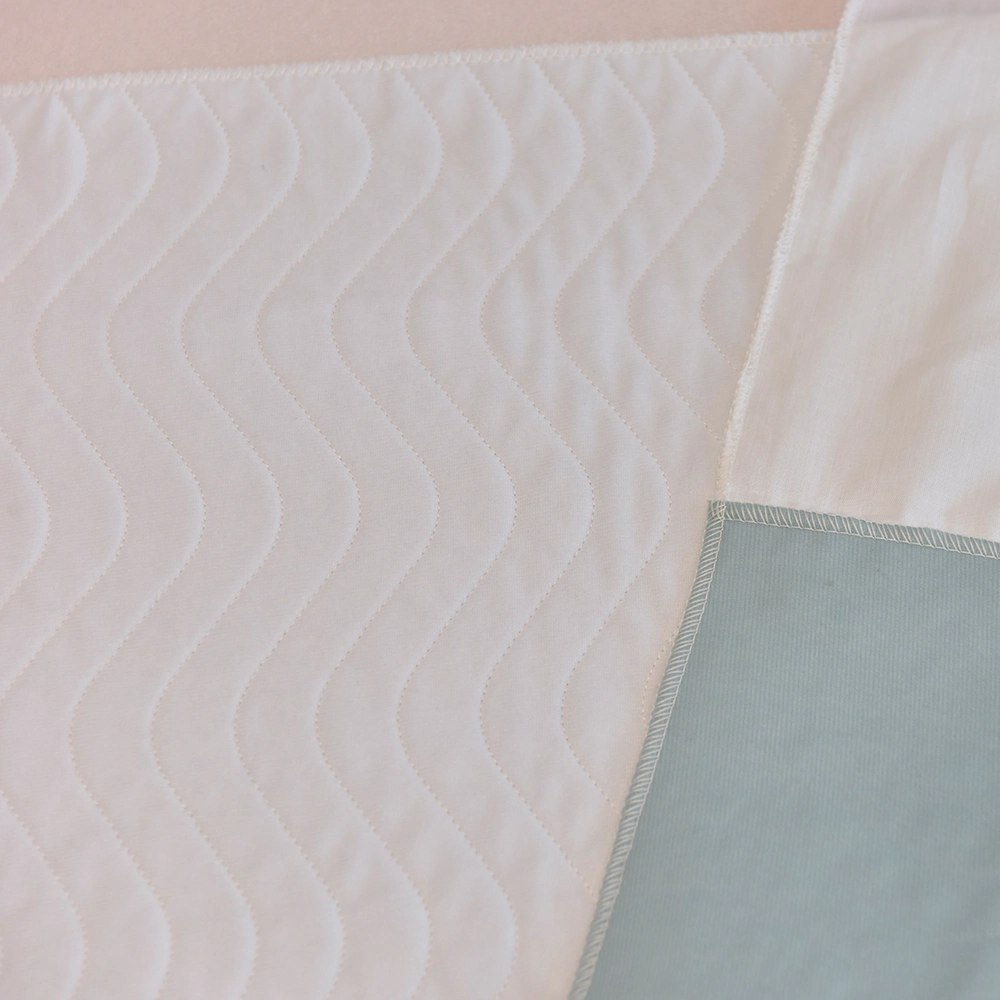 100% Brushed Polyester Wavy Quilting Incontinence Underpads with Wing