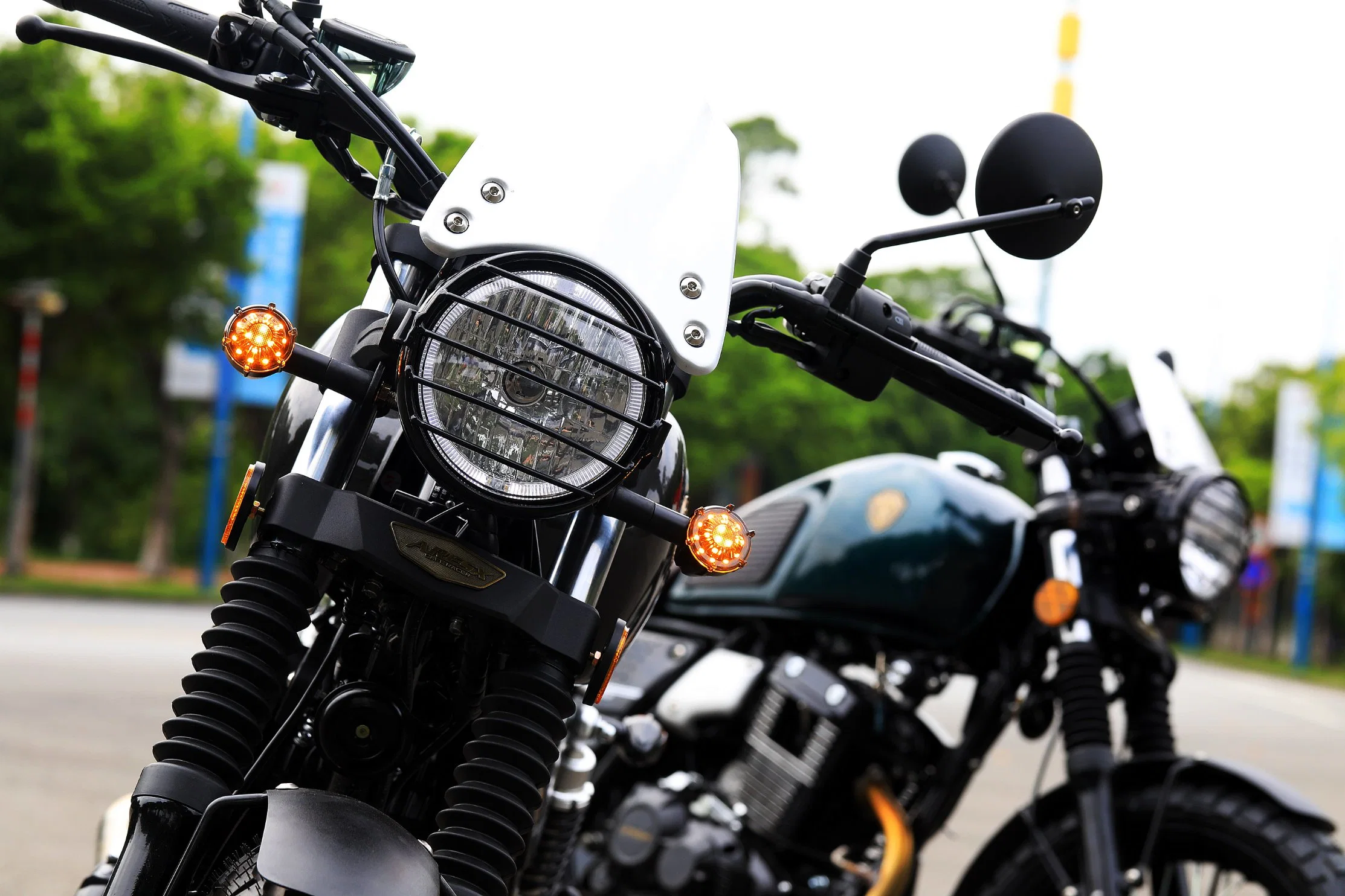 125cc/150cc/200cc gaz de la rue de la mode rétro moto avec voyants et système ABS (ARESX)