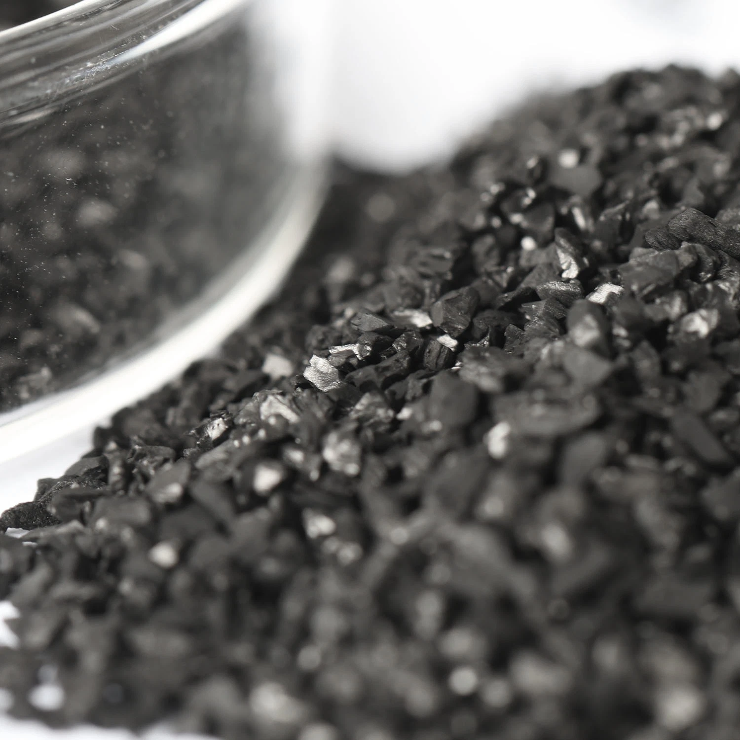 Coconut Shell Granular Activated Carbon That Has More Than 1000 Mg/G Iodine Adsorption Value