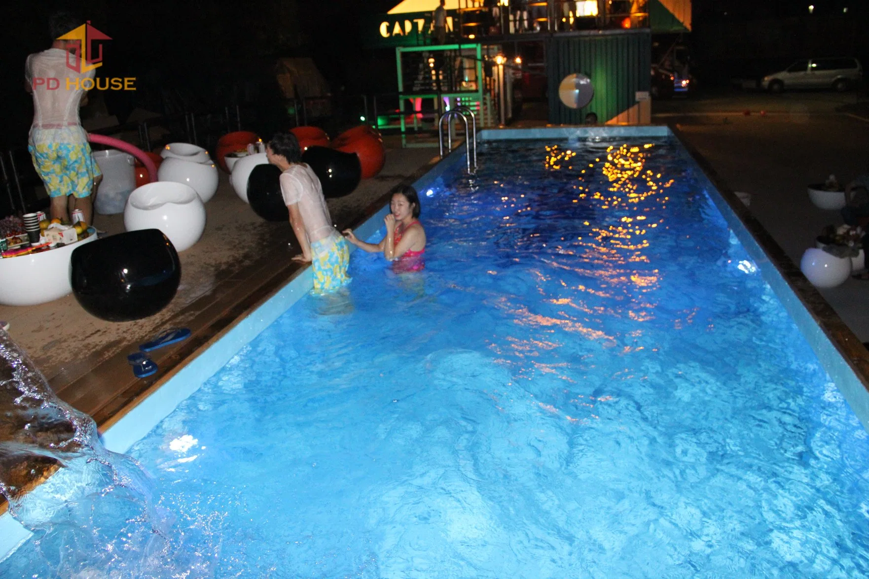 Для использования вне помещений Луна играть портативный мини-бассейн с водой купальный костюм для продажи