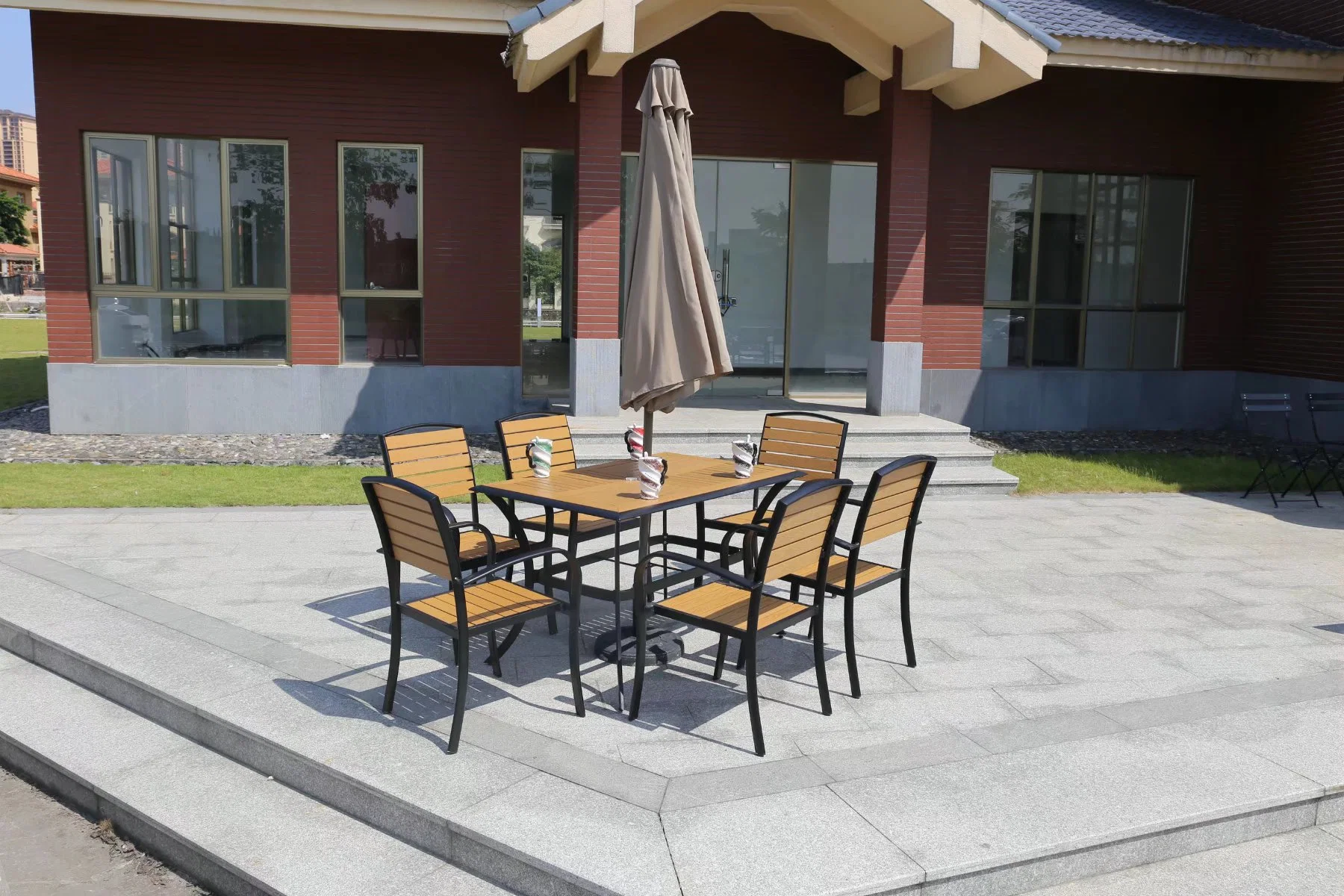 Hot Selling Plastic Wood Chairs Garden Furniture Outdoor Patio Furniture Aluminum Garden Table Chair Set Patio Dining Set