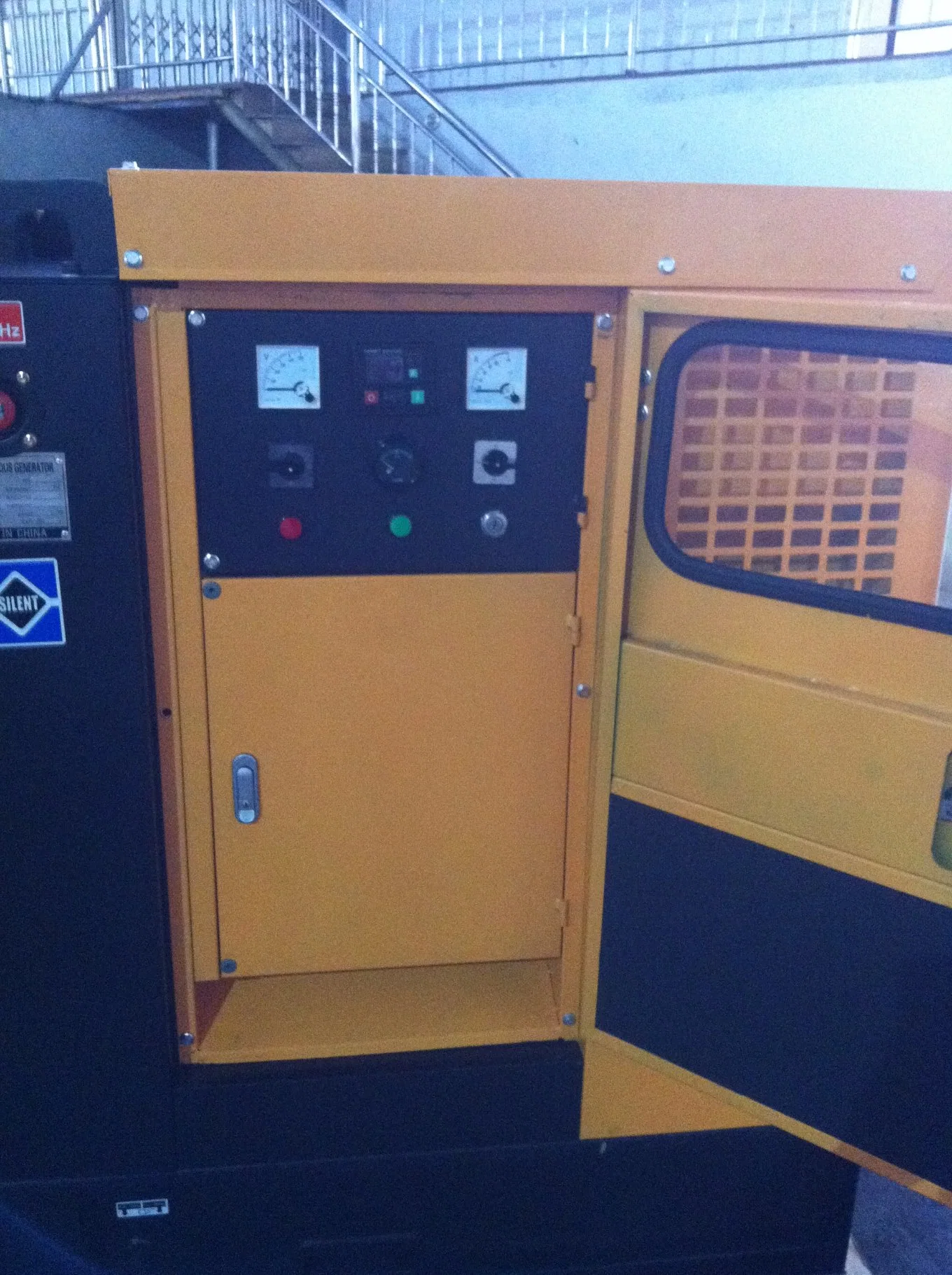 60kVA-1000kVA Shangchai Electric Silent Diesel Generator 4 Stroke Diesel Engine Genset