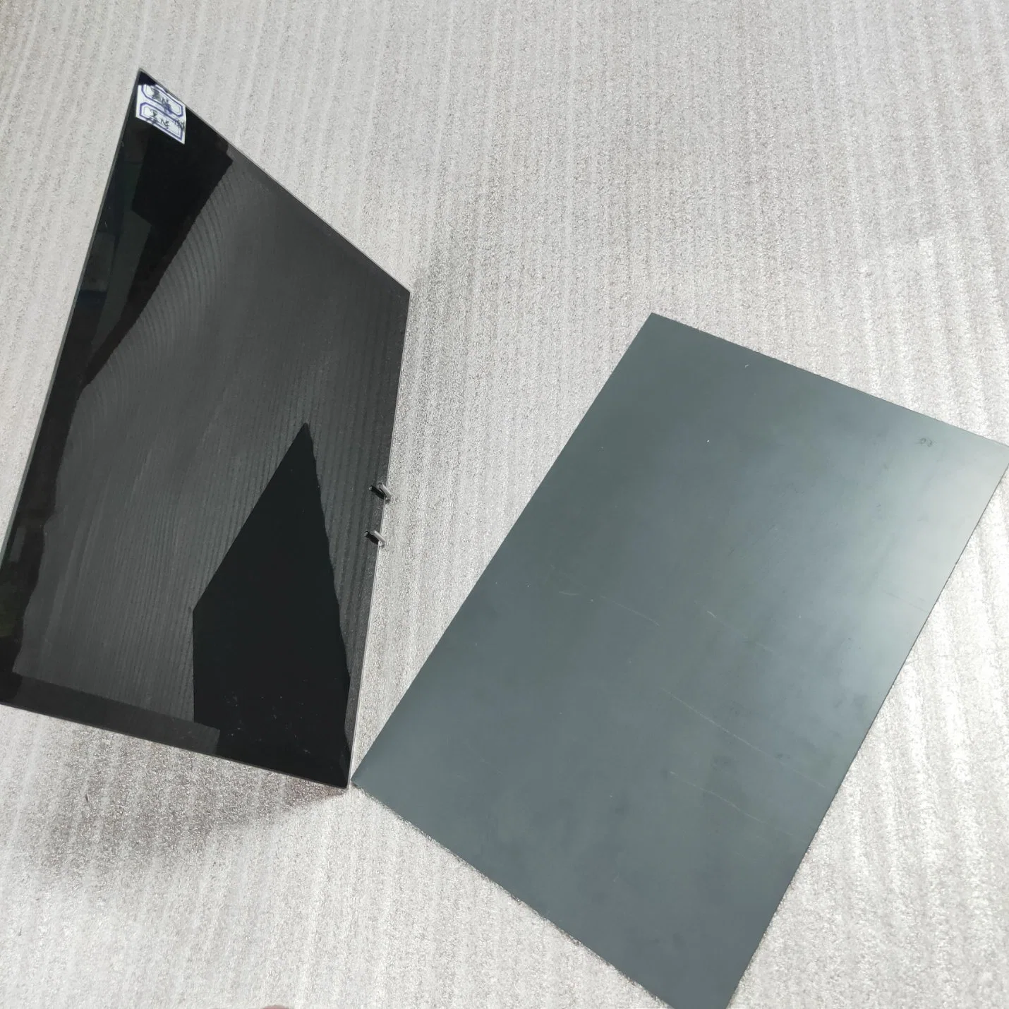 1-1.8mm Black Aluminium Mirror for Decoration and Attraction