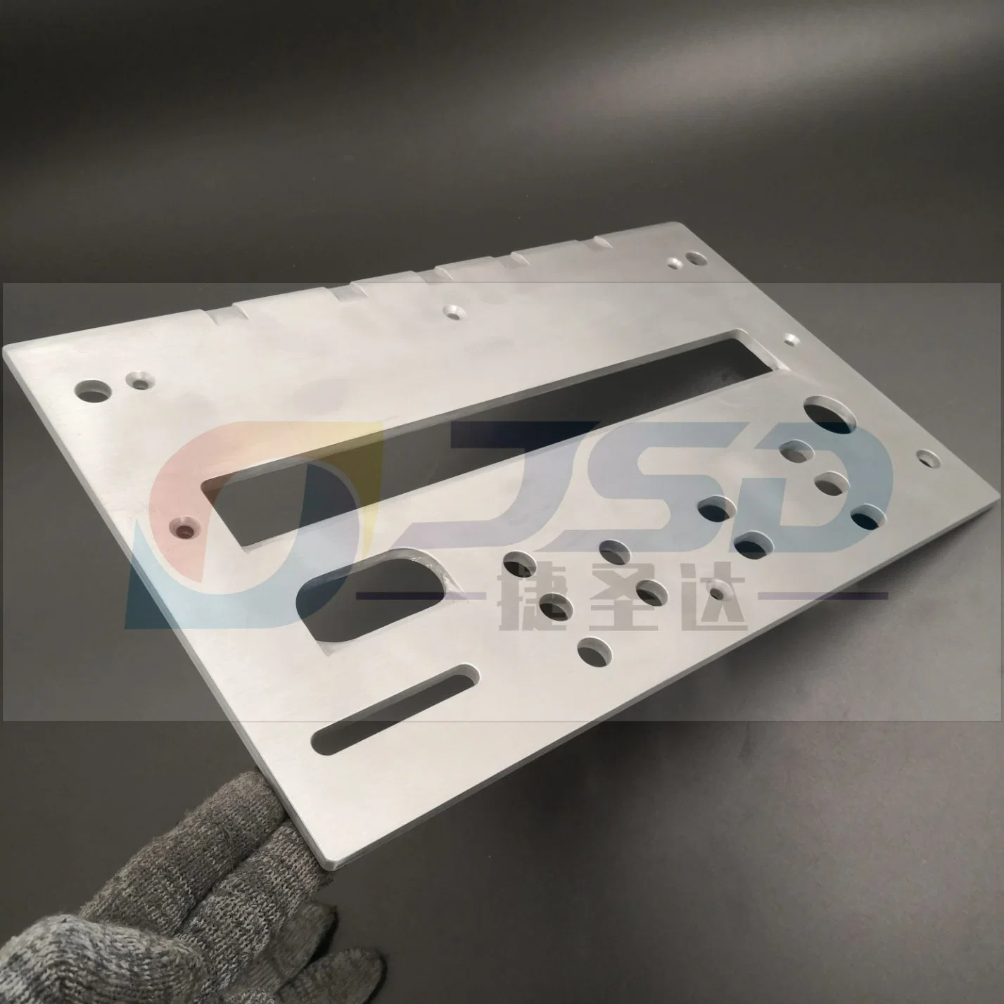 Alliage d'aluminium Le traitement de la plaque en acier inoxydable pour l'alimentation de la machinerie, la production de tabac, de ligne de service, d'usinage CNC OEM