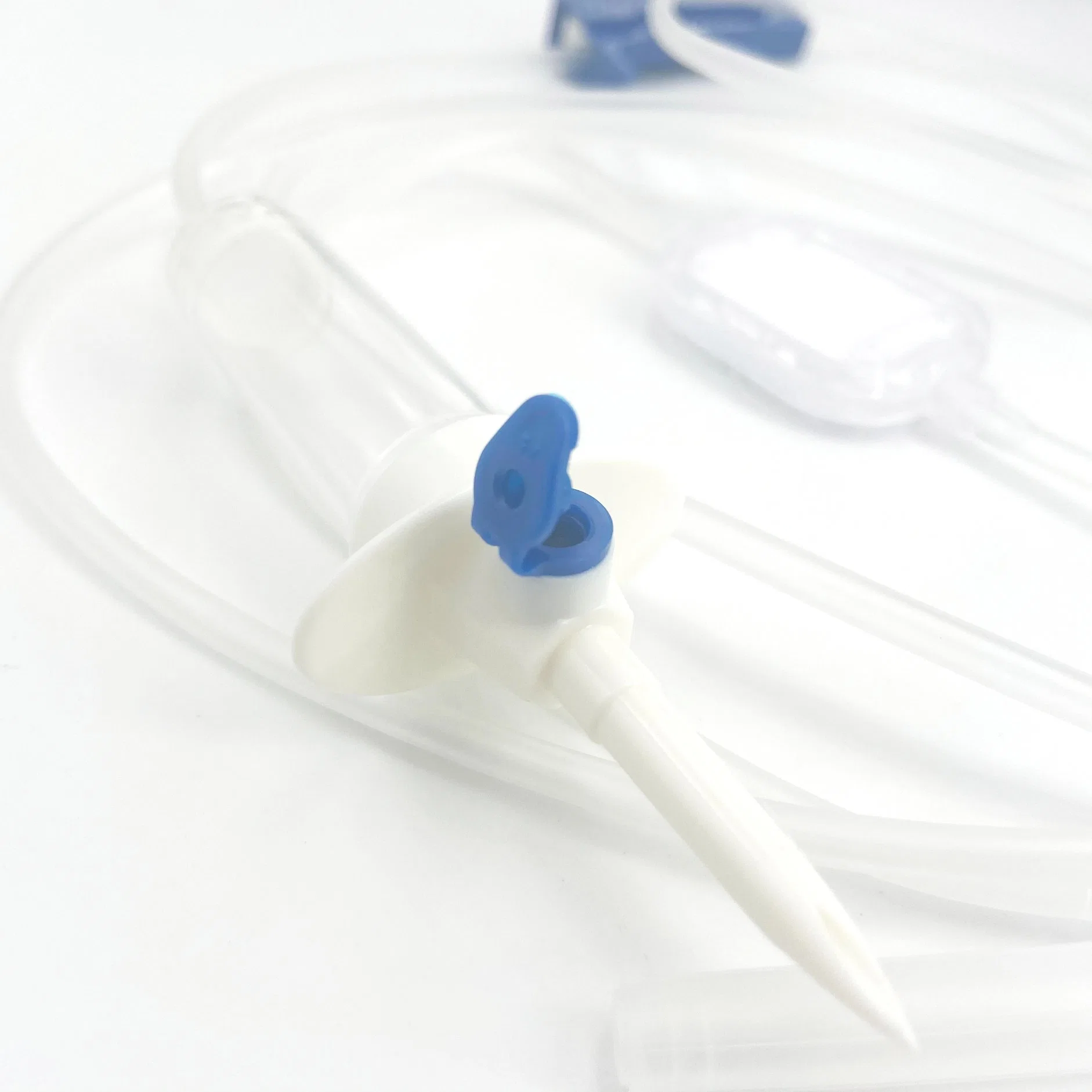 Factory Direct Supply Disposable Medical Sterilization Infusion Set with Precision Flow Regulator