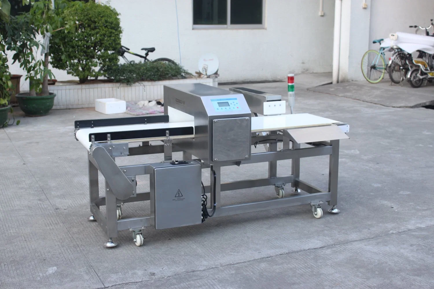 Auto Conveyor Metal Detector for Frozen Food/Fish/Meat Industry