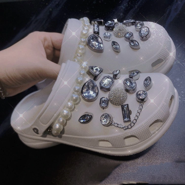 Factory Sale New Model Ladies Sandal Women Super Comfort Walking Sandals with Rhinestone Chain
