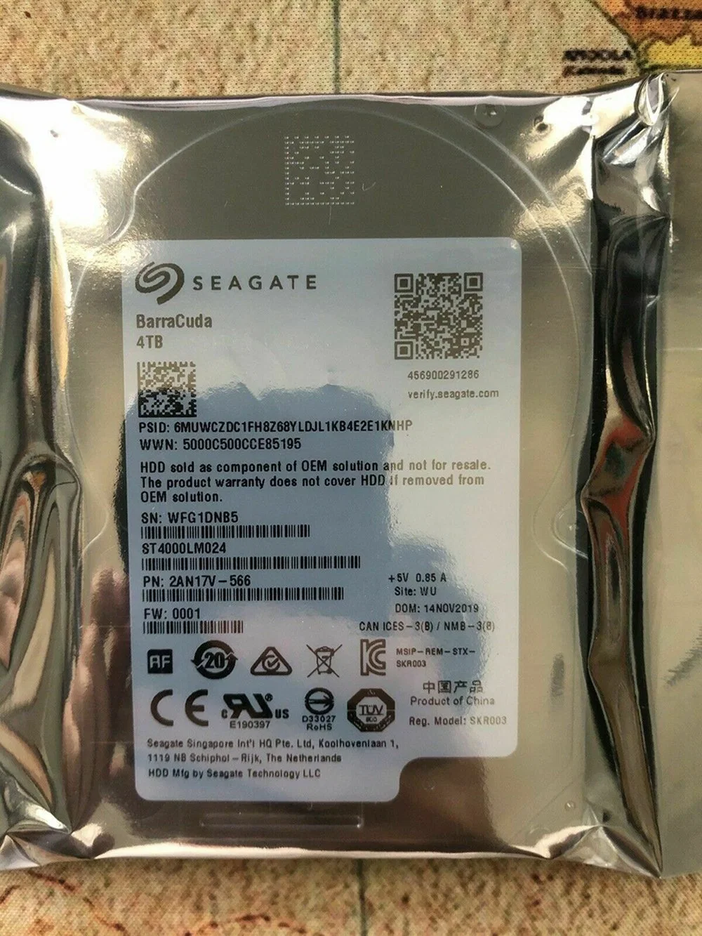 Seagate Barracuda жесткий диск емкостью 4 Тбайт (5400 об/мин 6 Гбит/с, 128МБ SATA толщиной 2,5" жесткий диск (ST4000LM024) SSD/жесткого диска