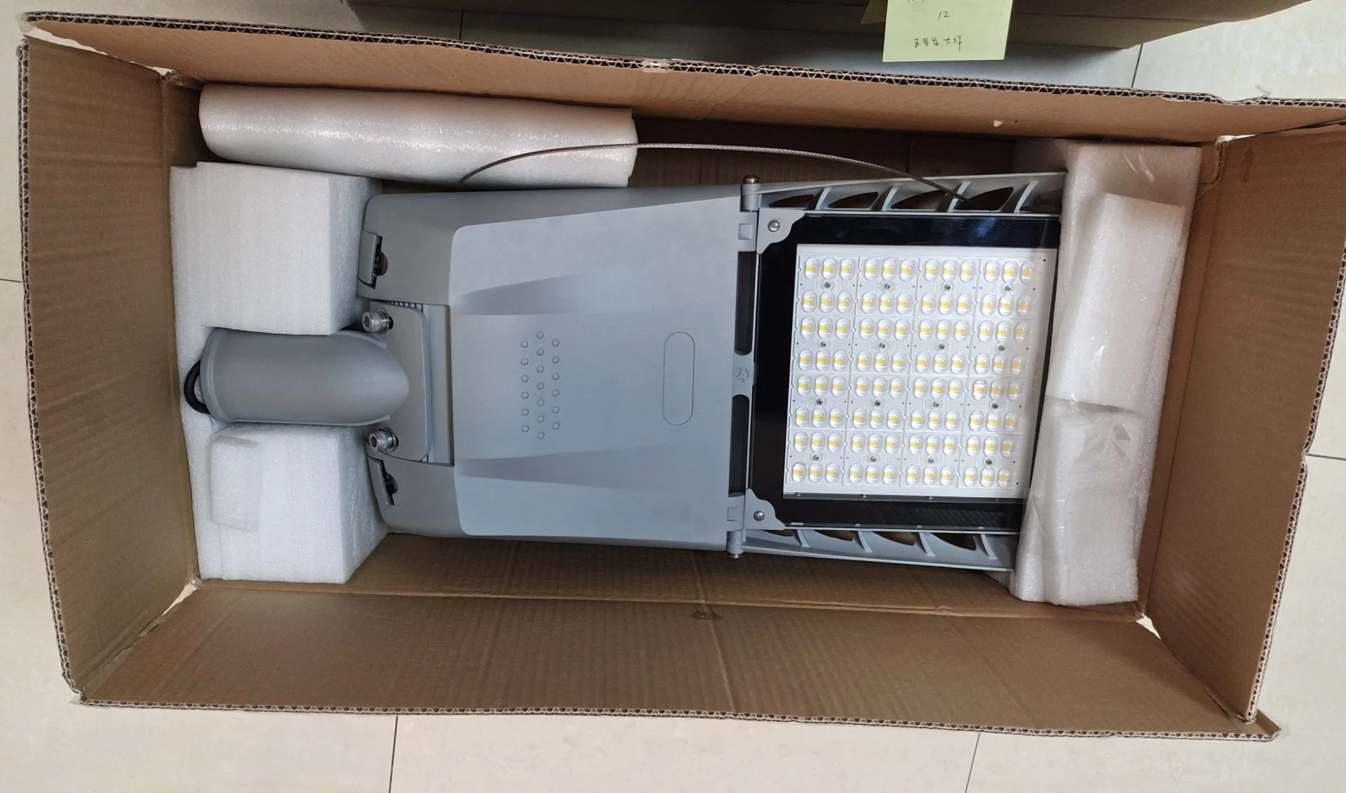 CE IP66 Jyl05L 150W Haute Efficacité Lumière de Rue à LED Autonettoyante