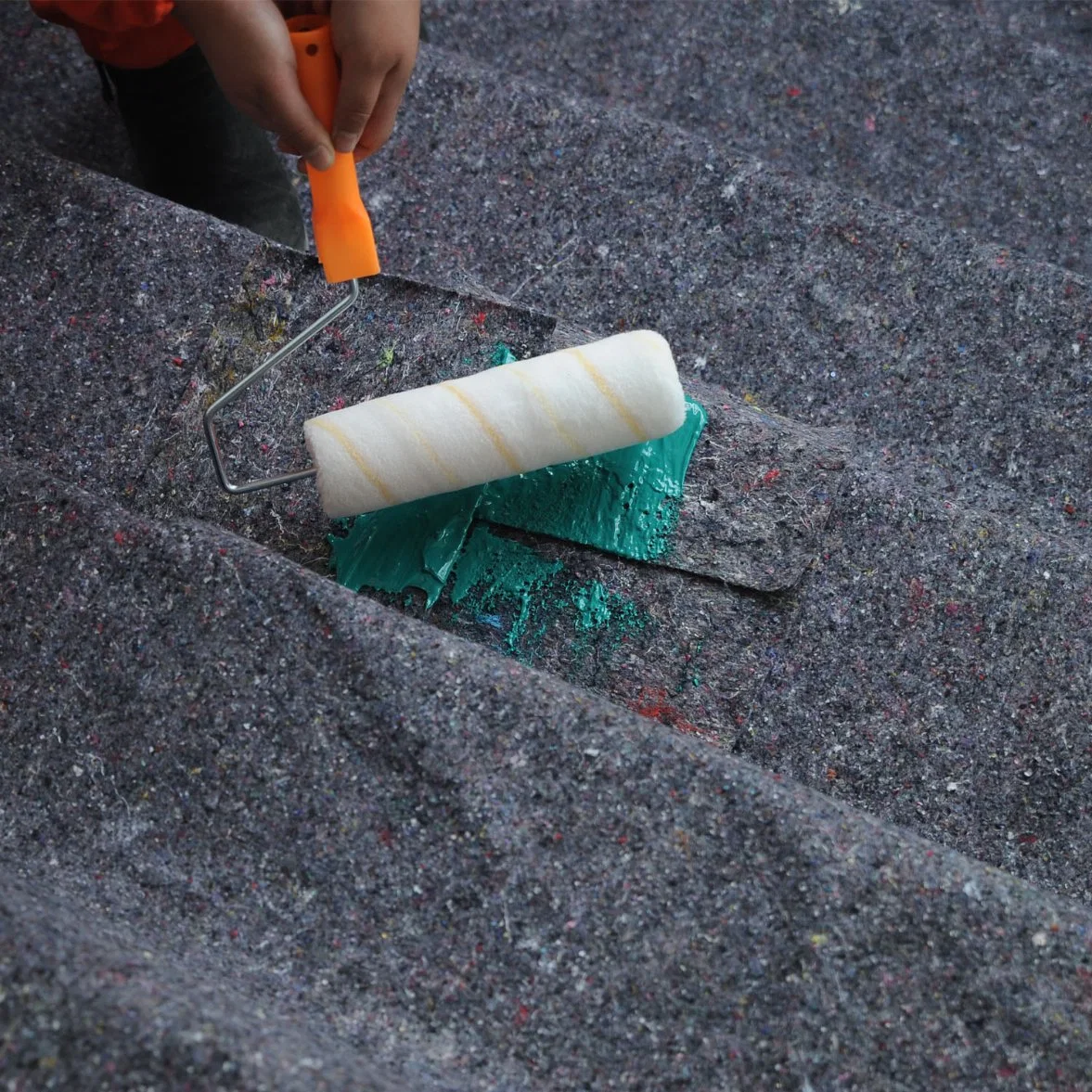 Aguja antideslizante perforada alfombra cubierta de pintura fieltro de suelo
