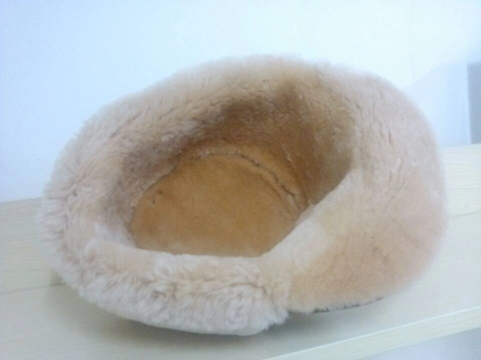 Factory Sale Sheepskin Double Face Hats for Women