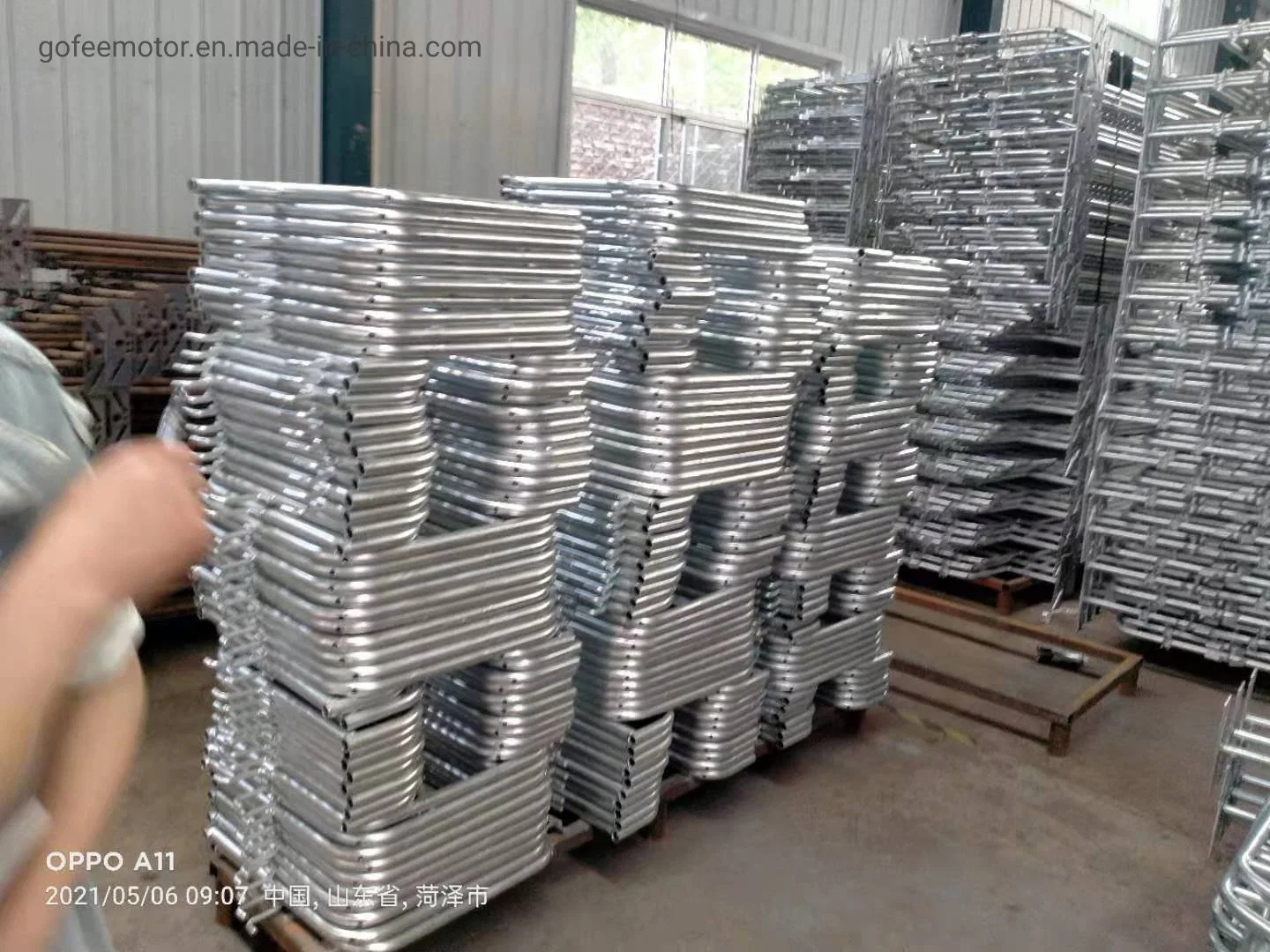 Hot DIP Galvanized Gestation Stall Pig Cage