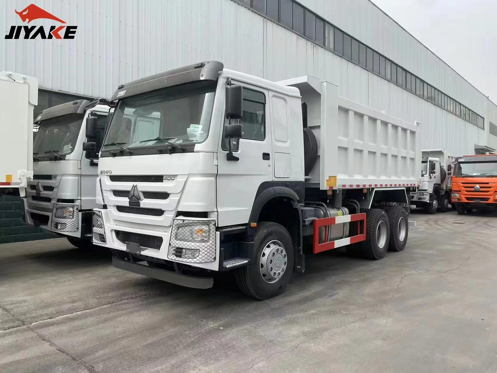 Sinotruk 6X6 off Road Dump Truck con 11 neumáticos para Carreteras malas África