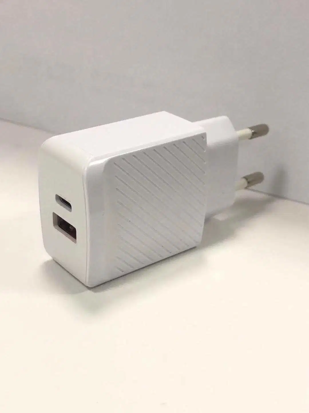 a+C Pd20W Us Plug EU Plug Phone Charger with ETL FCC Certificate