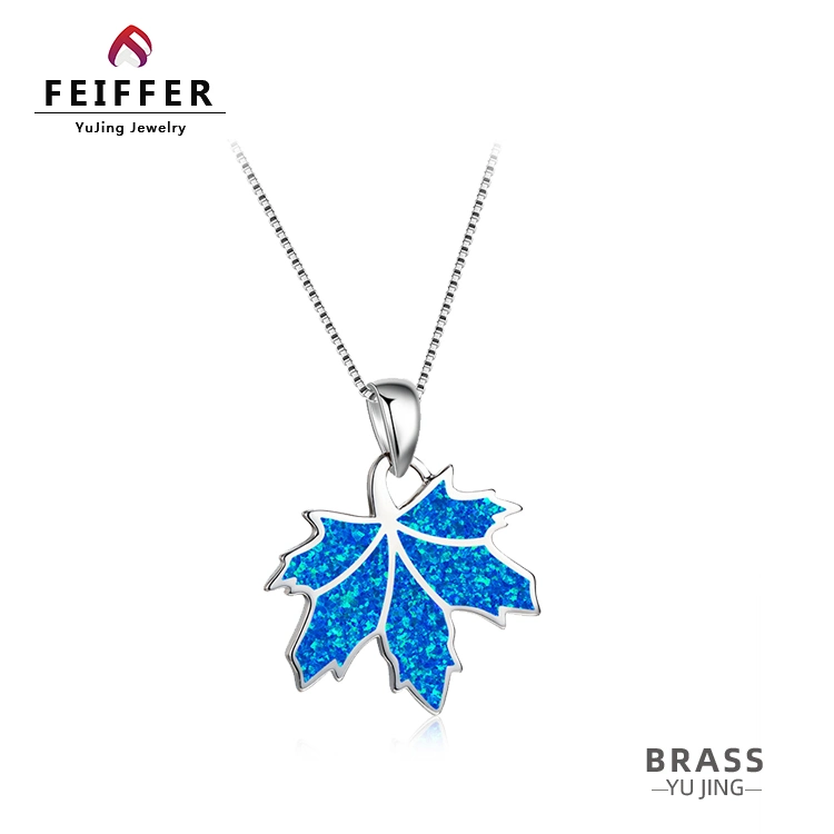 Moda romántica Sweetie Maple Leaf Fuego sintético Ópalo colgante de latón Collar Joyas chapadas en Rhodium Aniversario Gift Joyería de latón