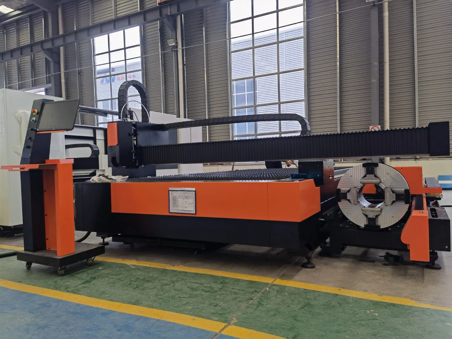 Laser Cutter 1500W 2000W 3000W 6000W High Precision Fiber Laser Cutting Machine Metal Sheet Aluminum Steel Tube 350mm