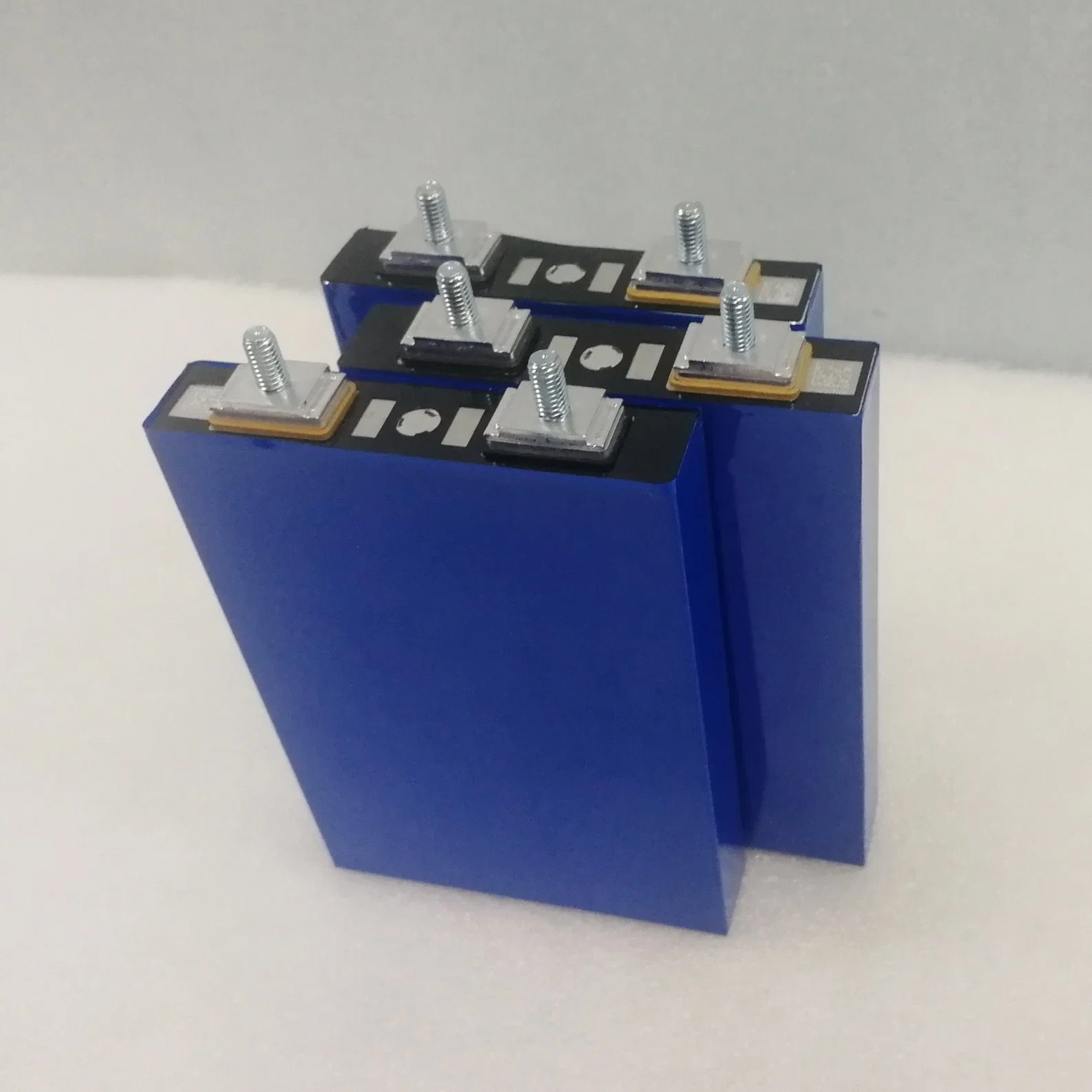 High quality/High cost performance  Chareable 3.2V 30ah Battery Lithium LiFePO4 Phosphate 1c Cell for Energy Storage Battery