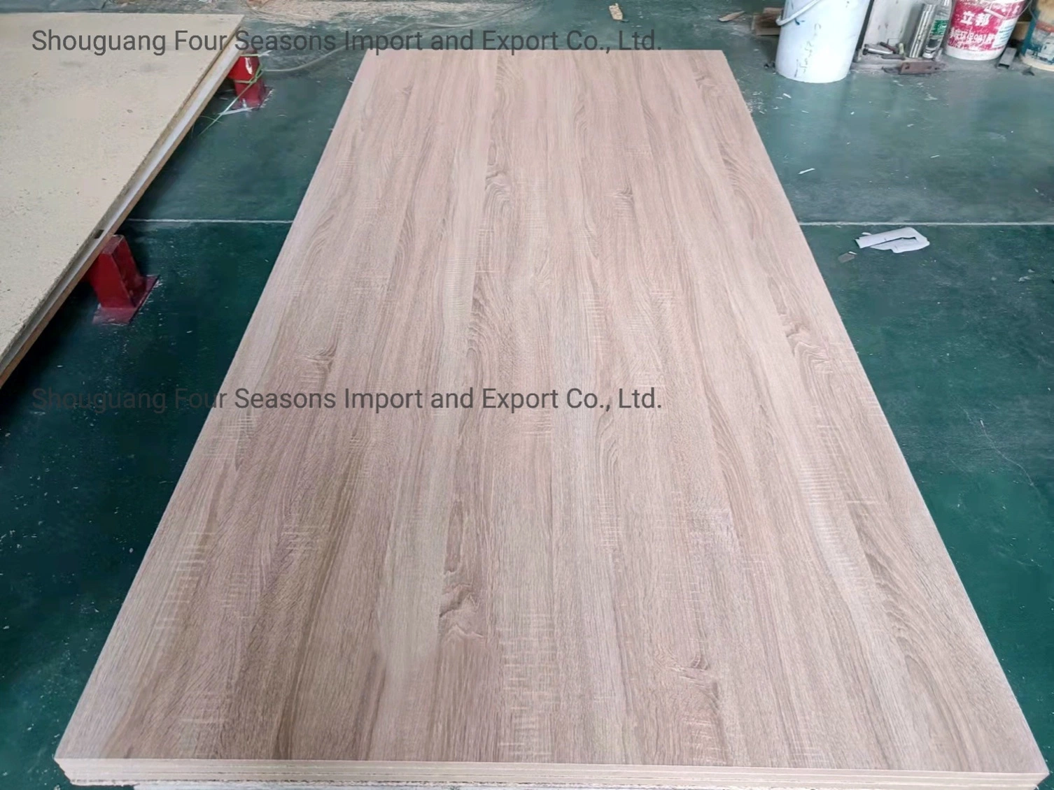 Good Quality Melamine MDF for Building Material and Home Furniture